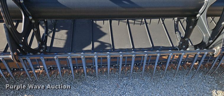 image for item EI3888 2006 MacDon 974 flex draper head