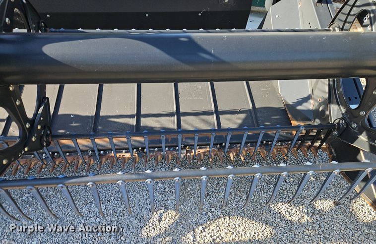 image for item EI3888 2006 MacDon 974 flex draper head