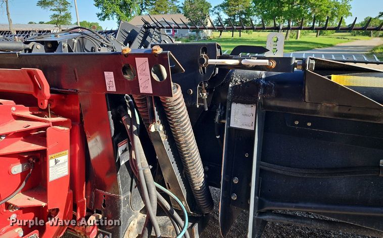 image for item EI3888 2006 MacDon 974 flex draper head