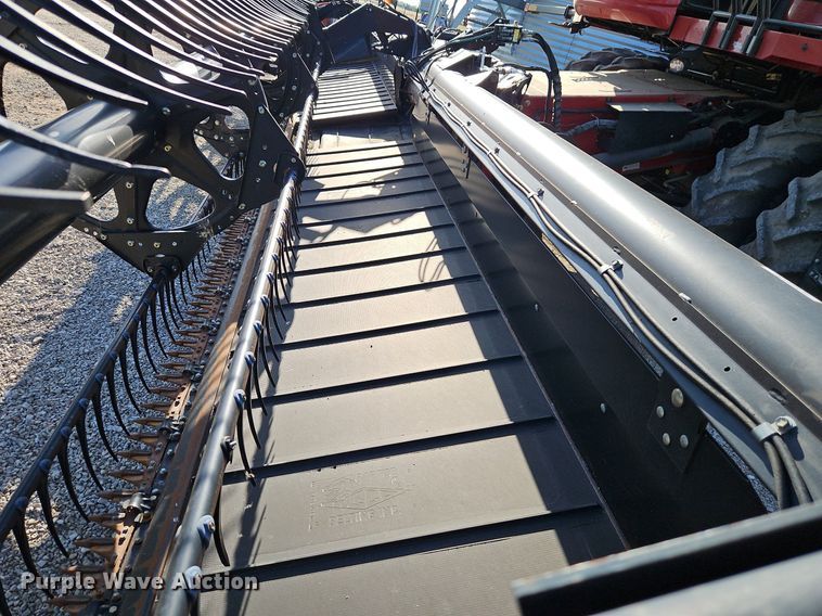 image for item EI3888 2006 MacDon 974 flex draper head