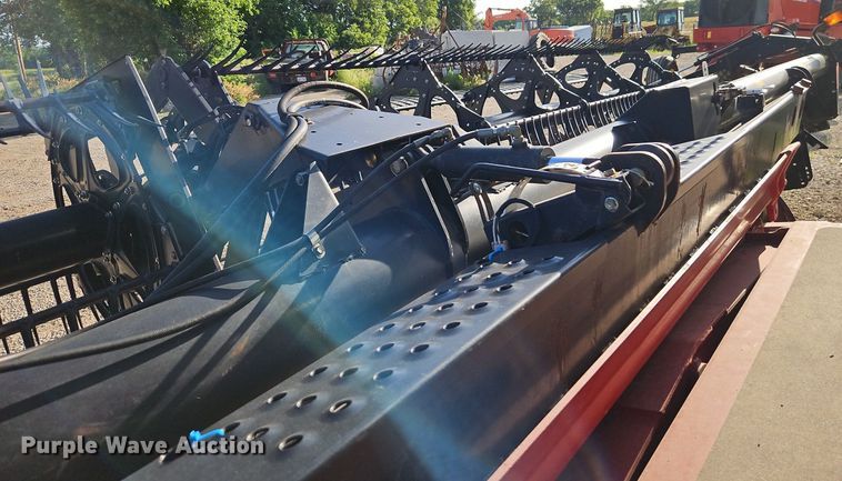 image for item EI3888 2006 MacDon 974 flex draper head