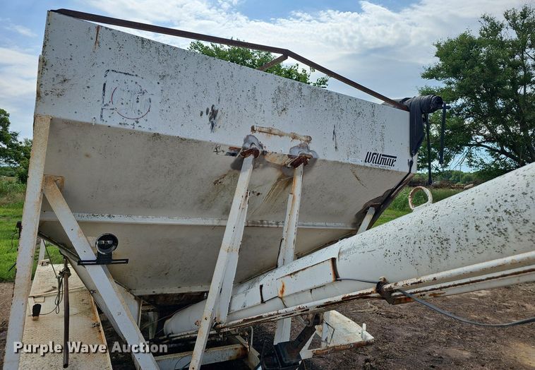 image for item EJ5616 Willmar  Roadrunner  seed tender bed