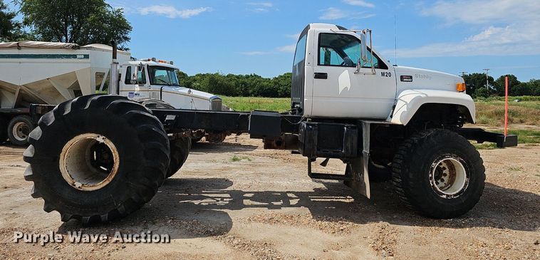 image for item EJ5617 GMC C7500 applicator truck cab and chassis 