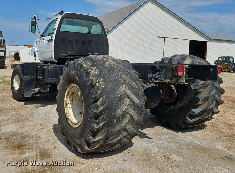 image for item EJ5617 GMC C7500 applicator truck cab and chassis 