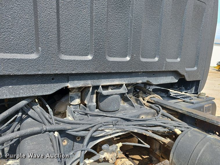 image for item EJ5617 GMC C7500 applicator truck cab and chassis 