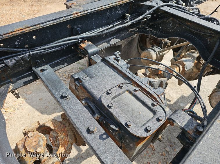 image for item EJ5617 GMC C7500 applicator truck cab and chassis 