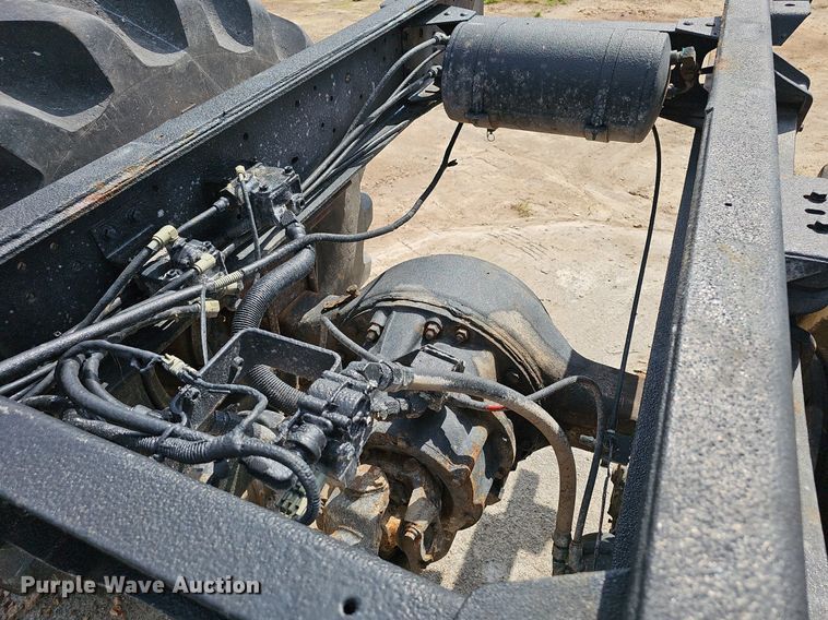 image for item EJ5617 GMC C7500 applicator truck cab and chassis 