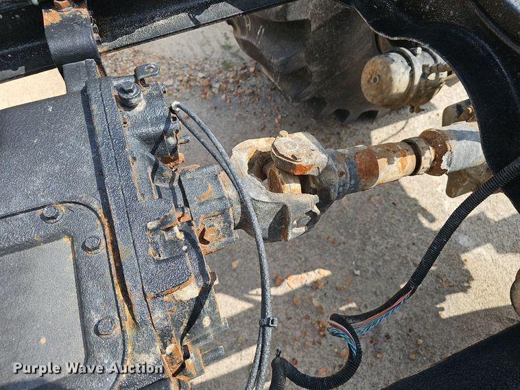 image for item EJ5617 GMC C7500 applicator truck cab and chassis 