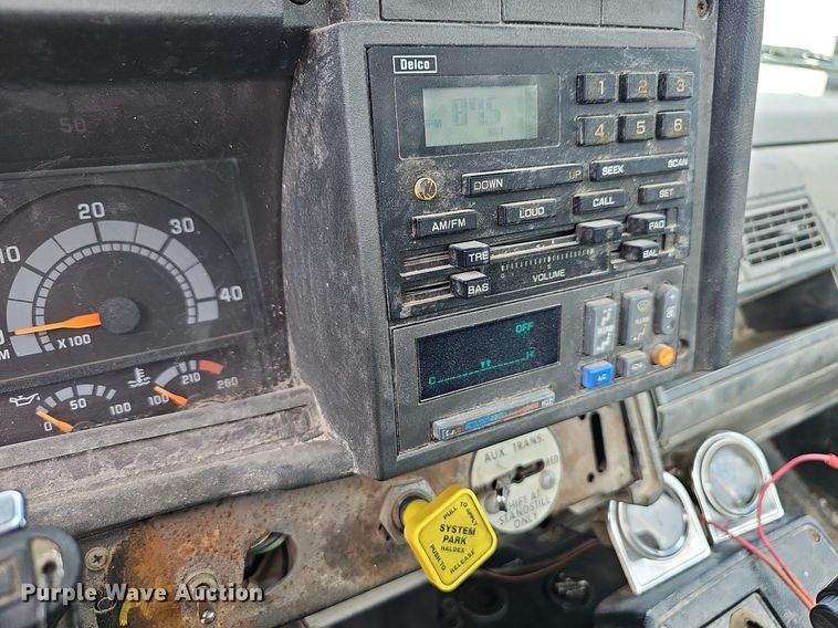 image for item EJ5617 GMC C7500 applicator truck cab and chassis 