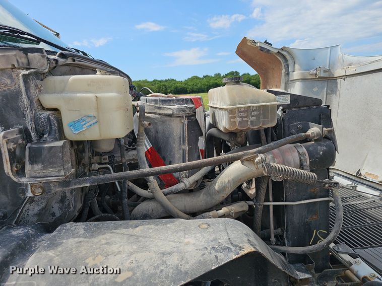 image for item EJ5617 GMC C7500 applicator truck cab and chassis 