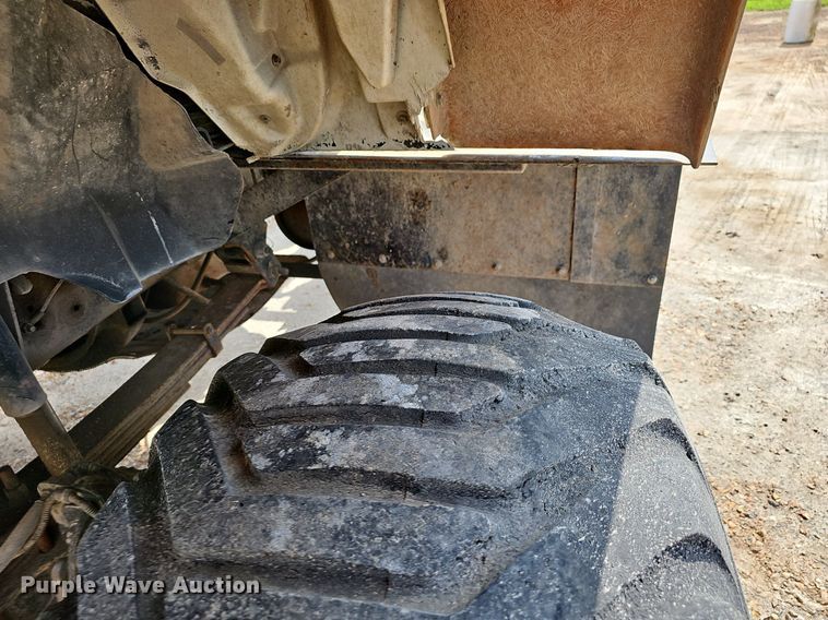 image for item EJ5617 GMC C7500 applicator truck cab and chassis 