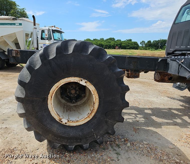 image for item EJ5617 GMC C7500 applicator truck cab and chassis 