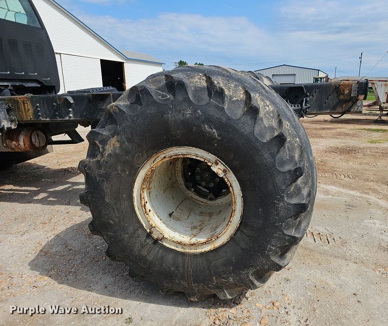 image for item EJ5617 GMC C7500 applicator truck cab and chassis 