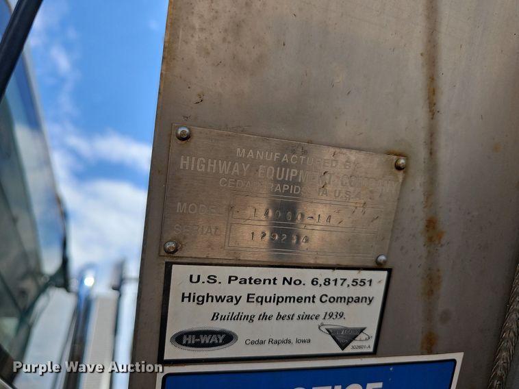 image for item EJ5618 International  7400 SFA applicator truck