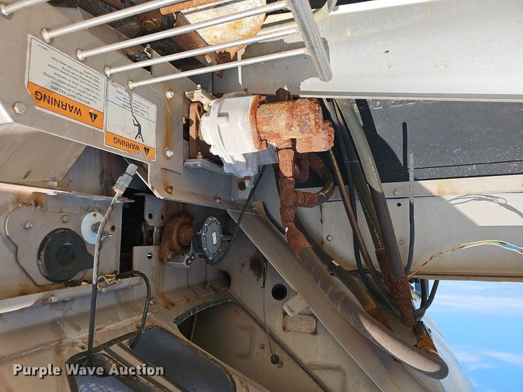 image for item EJ5618 International  7400 SFA applicator truck