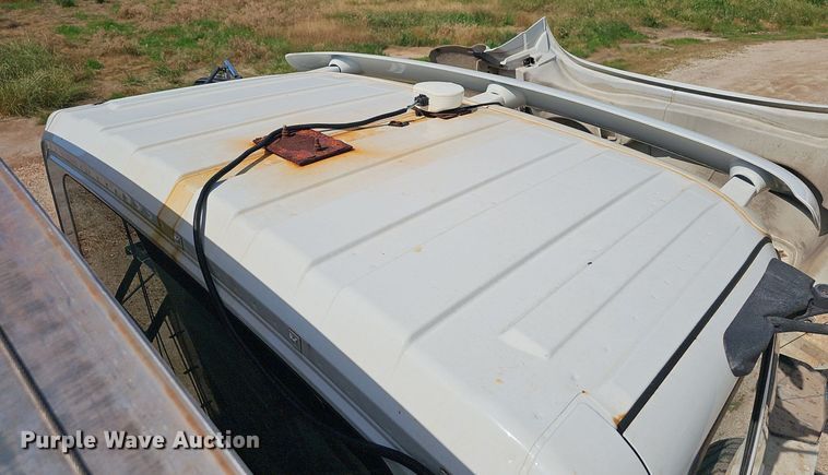 image for item EJ5618 International  7400 SFA applicator truck