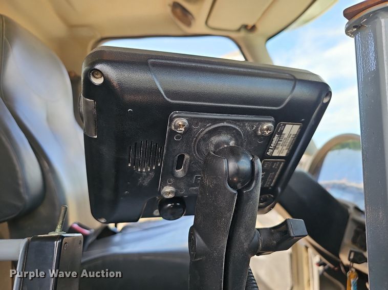 image for item EJ5618 International  7400 SFA applicator truck