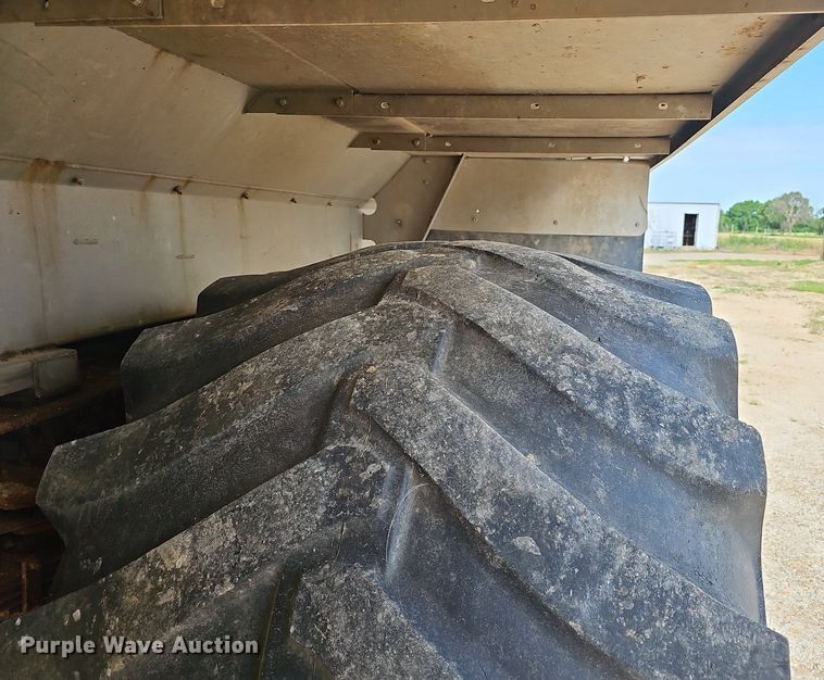 image for item EJ5618 International  7400 SFA applicator truck