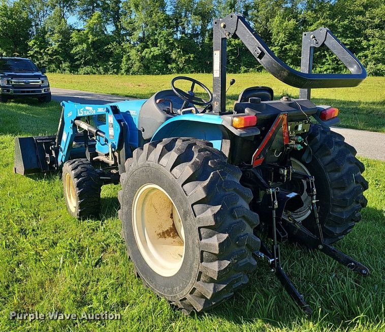 image for item EJ5624 LS G3038 MFWD tractor