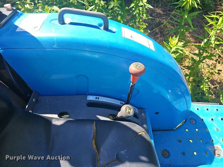 image for item EJ5624 LS G3038 MFWD tractor