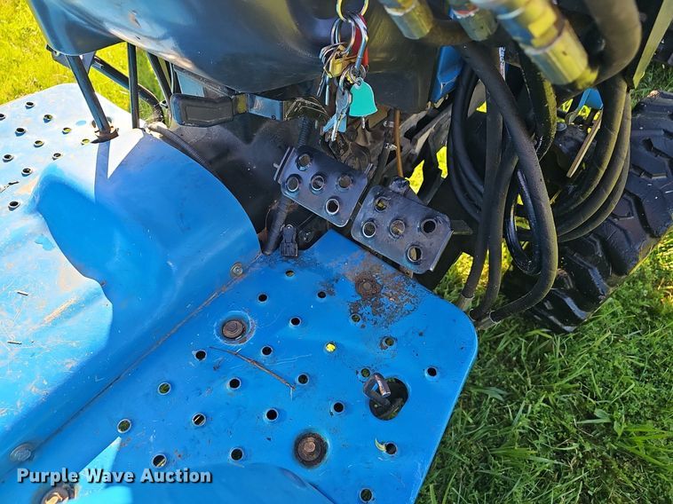 image for item EJ5624 LS G3038 MFWD tractor