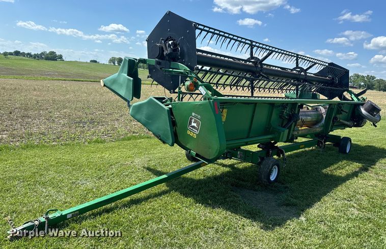 image for item EK1354 John Deere 925 flex head
