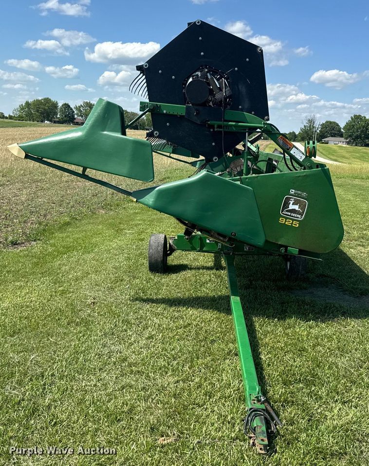 image for item EK1354 John Deere 925 flex head