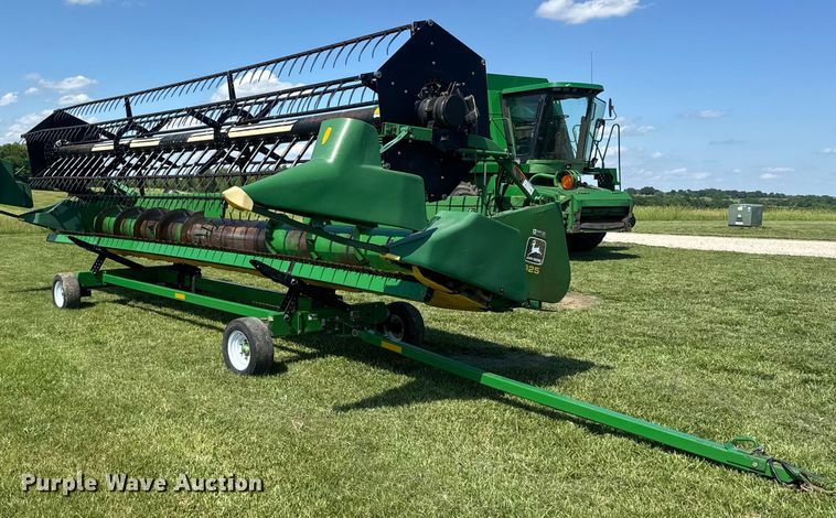 image for item EK1354 John Deere 925 flex head