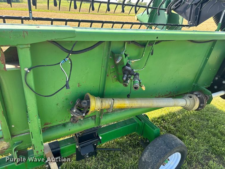 image for item EK1354 John Deere 925 flex head