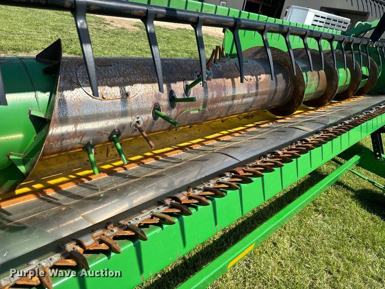 image for item EK1354 John Deere 925 flex head