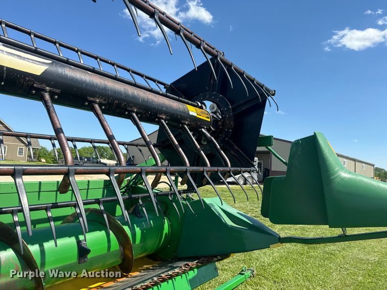 image for item EK1354 John Deere 925 flex head