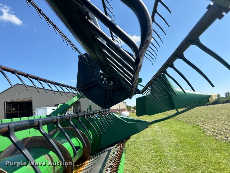 image for item EK1354 John Deere 925 flex head