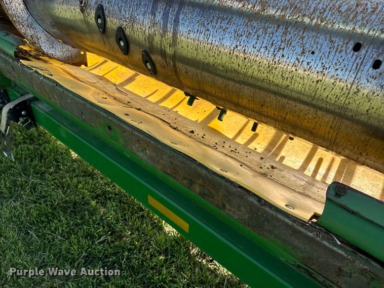 image for item EK1354 John Deere 925 flex head