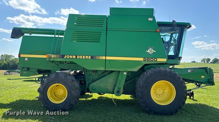 image for item EK1355 1997 John Deere 9600 RWA combine