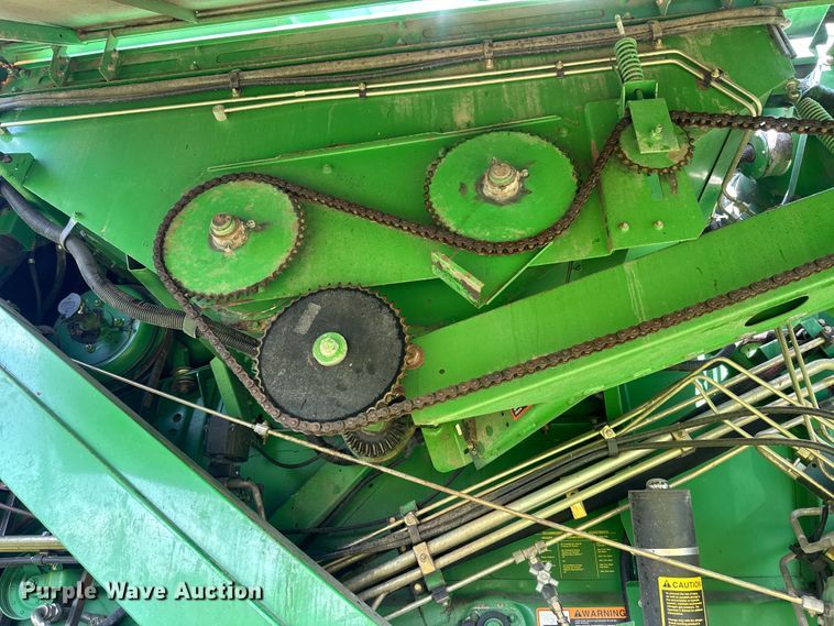 image for item EK1355 1997 John Deere 9600 RWA combine