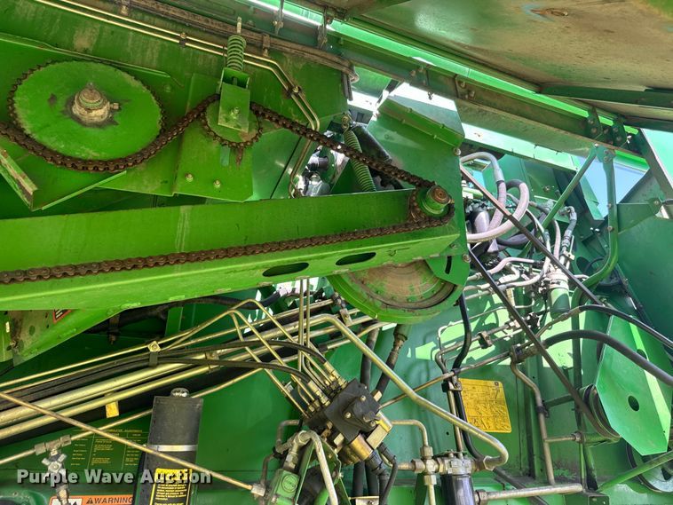 image for item EK1355 1997 John Deere 9600 RWA combine