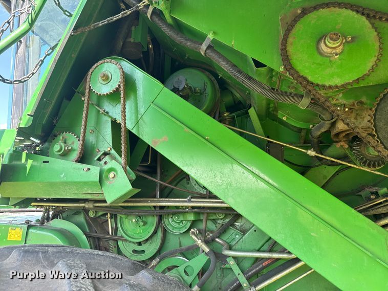 image for item EK1355 1997 John Deere 9600 RWA combine
