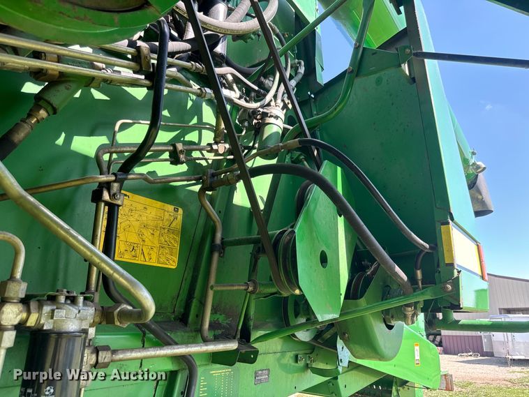 image for item EK1355 1997 John Deere 9600 RWA combine
