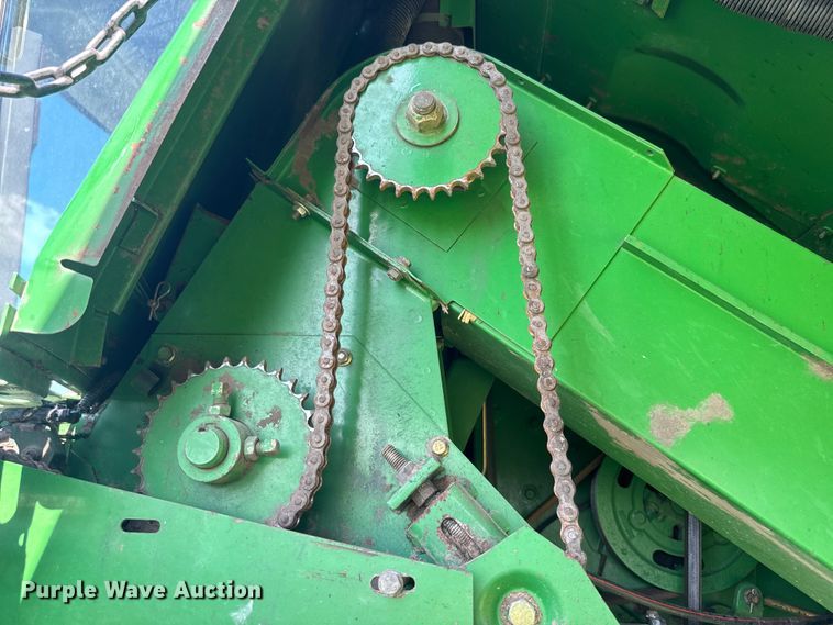 image for item EK1355 1997 John Deere 9600 RWA combine