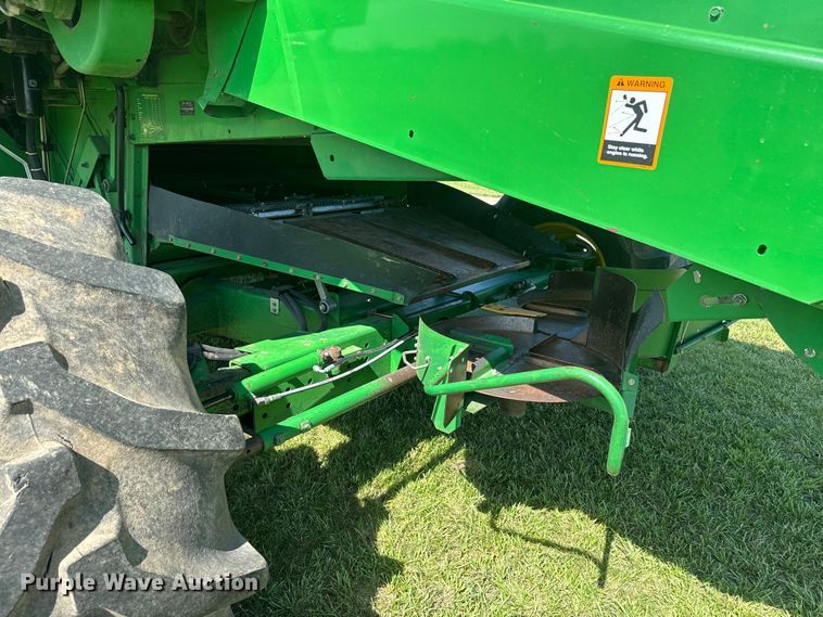 image for item EK1355 1997 John Deere 9600 RWA combine