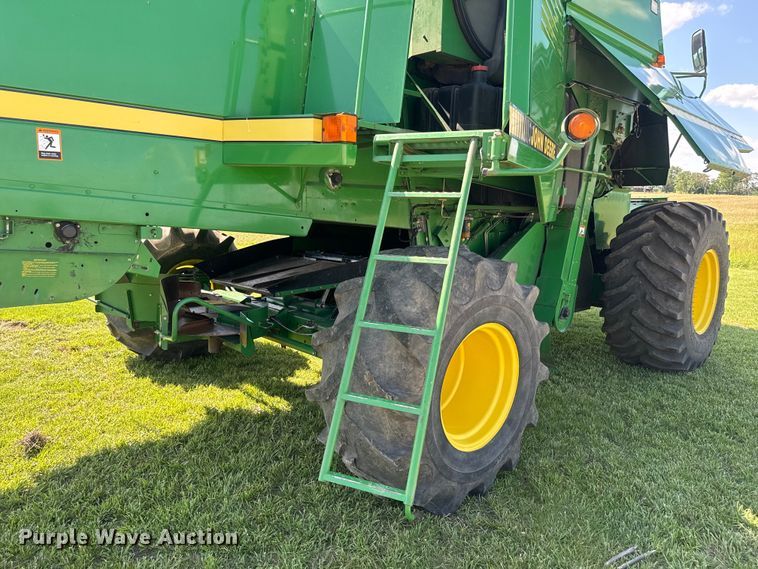 image for item EK1355 1997 John Deere 9600 RWA combine