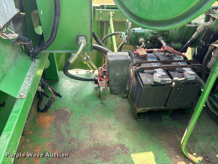 image for item EK1355 1997 John Deere 9600 RWA combine