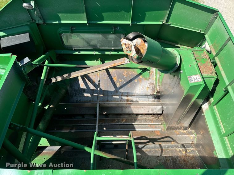 image for item EK1355 1997 John Deere 9600 RWA combine