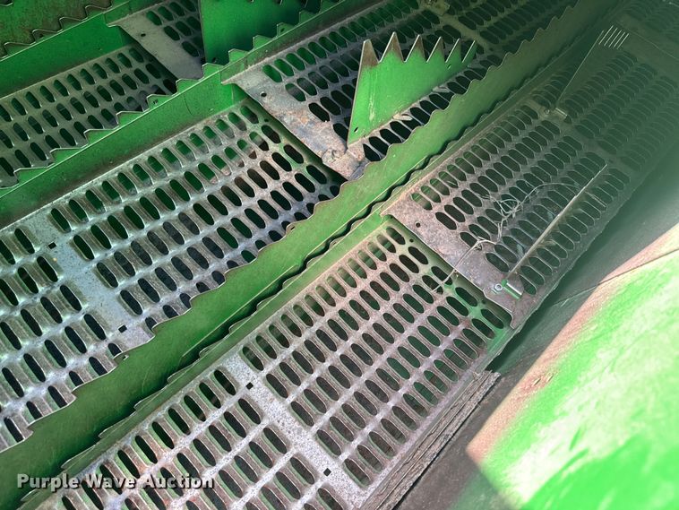 image for item EK1355 1997 John Deere 9600 RWA combine