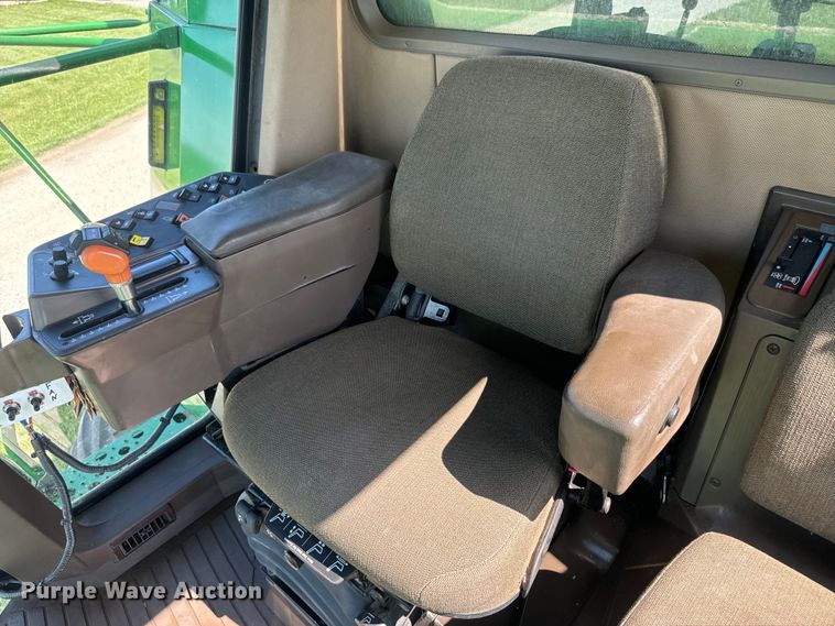 image for item EK1355 1997 John Deere 9600 RWA combine