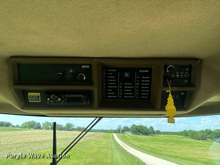 image for item EK1355 1997 John Deere 9600 RWA combine