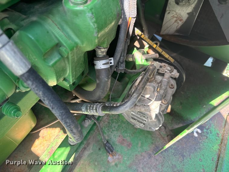 image for item EK1355 1997 John Deere 9600 RWA combine