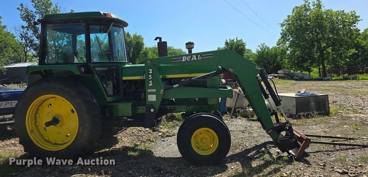 image for item EK6021 1977 John Deere  4230 tractor