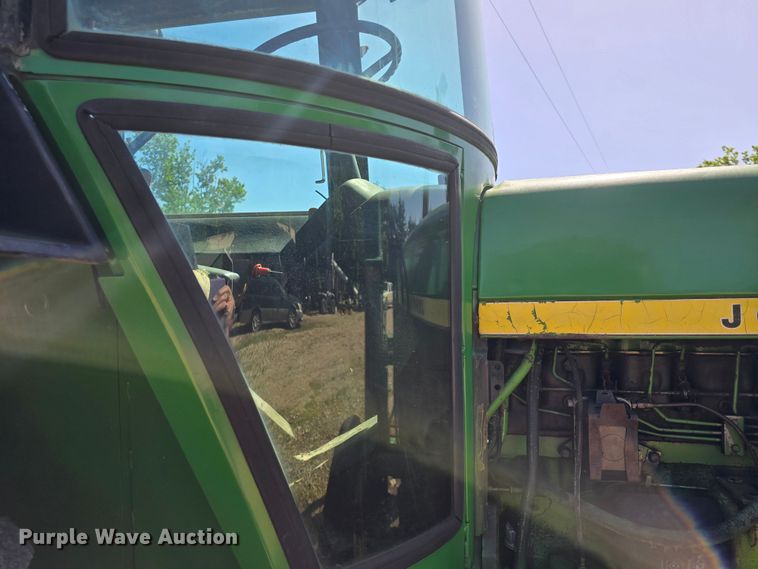 image for item EK6021 1977 John Deere  4230 tractor