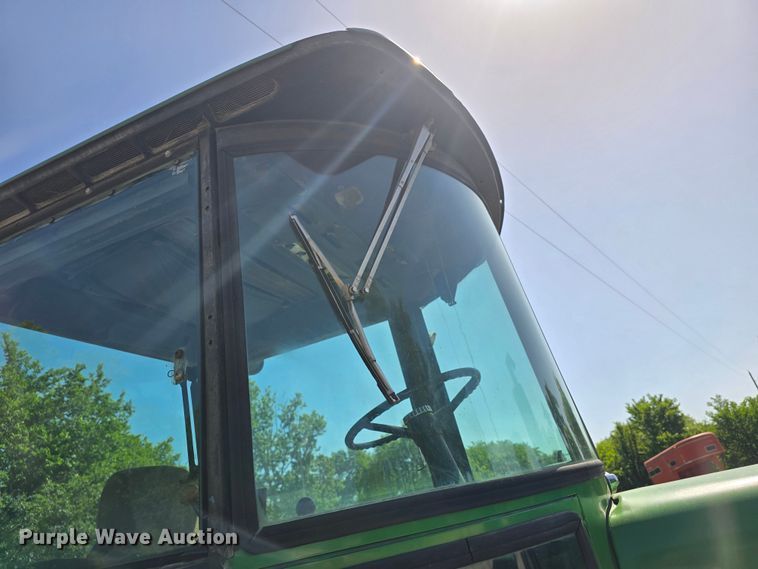 image for item EK6021 1977 John Deere  4230 tractor